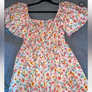 Floral puff sleeve dress